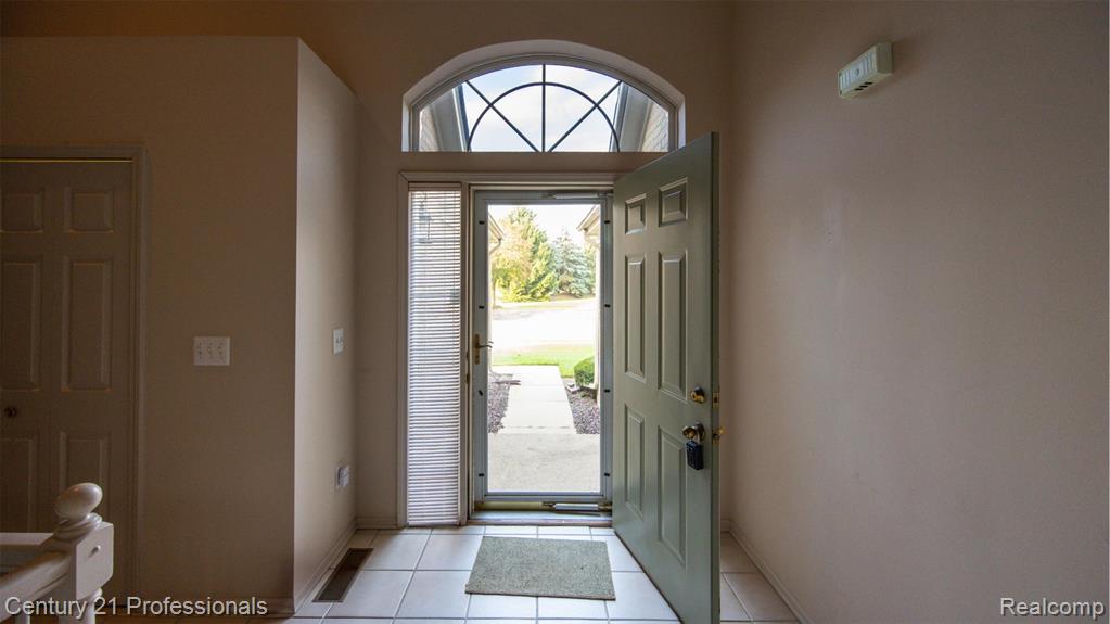 4193 Shorebrook Drive, #68, Sterling Heights, MI 48314 — Photo 9