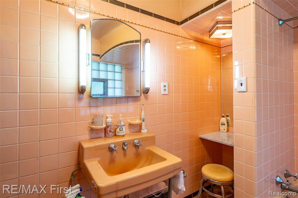 17397 Millar Road, Clinton Twp, MI 48036 — Photo 50