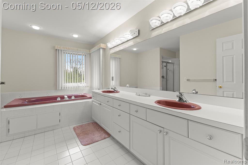 30060 Bristol Lane, Bingham Farms, MI 48025 — Photo 42