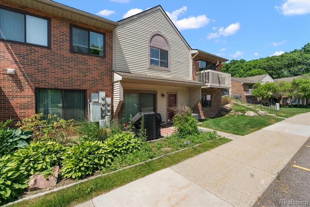 399 Spring Brooke Drive - Photo 2