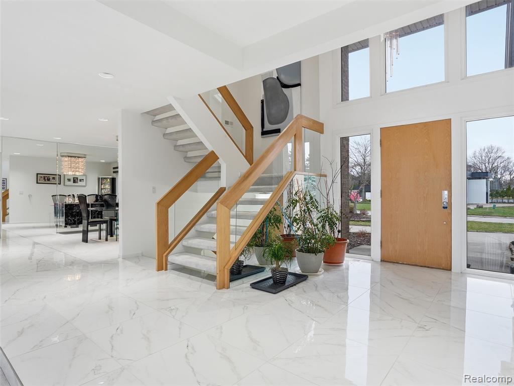 3827 Manchester Court, Bloomfield Hills, MI 48302 — Photo 6