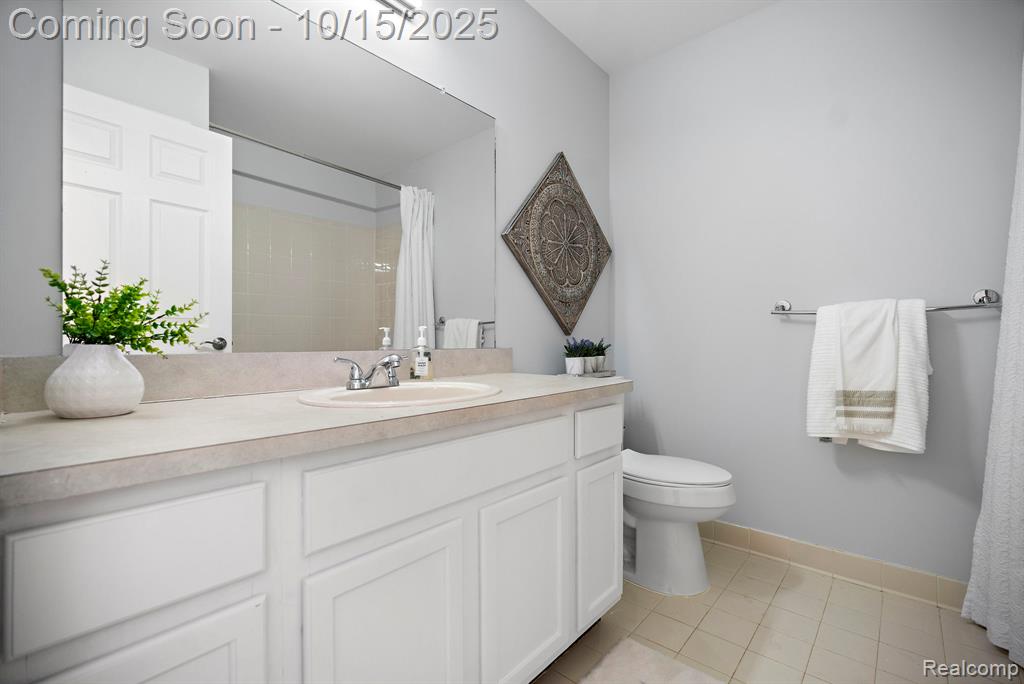 44068 Elm Drive, Sterling Heights, MI 48313 — Photo 24