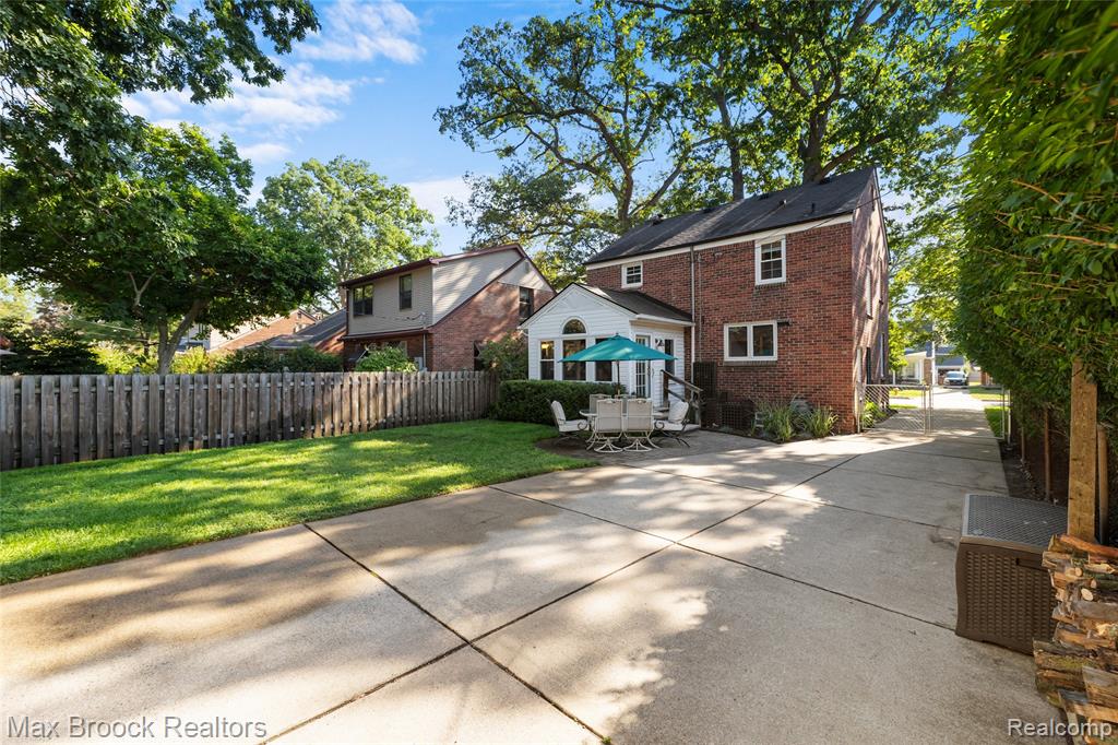651 N Melborn Street, Dearborn, MI 48128 — Photo 20