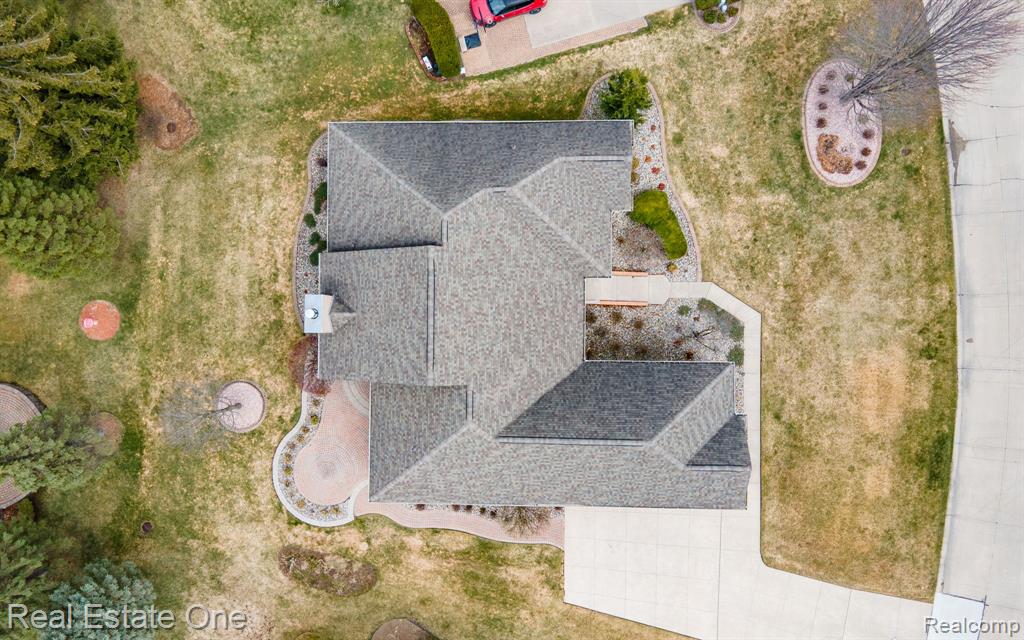 54035 Scarboro Way, Shelby Twp, MI 48316 — Photo 45