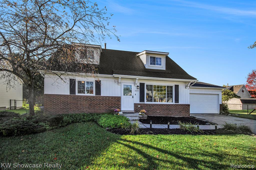 61375 Creekview Drive, South Lyon, MI 48178 — Photo 2