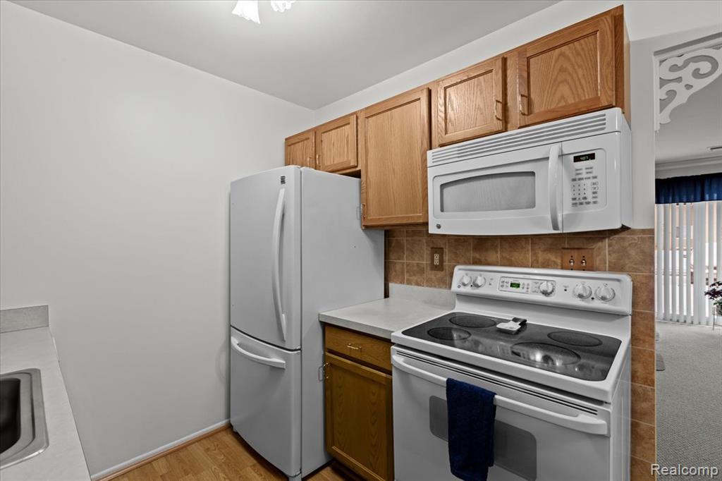 9959 Allen Pointe Drive, Allen Park, MI 48101 — Photo 11