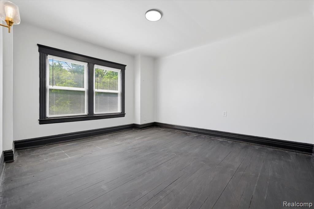 285 Owen Street, Detroit, MI 48202 — Photo 30