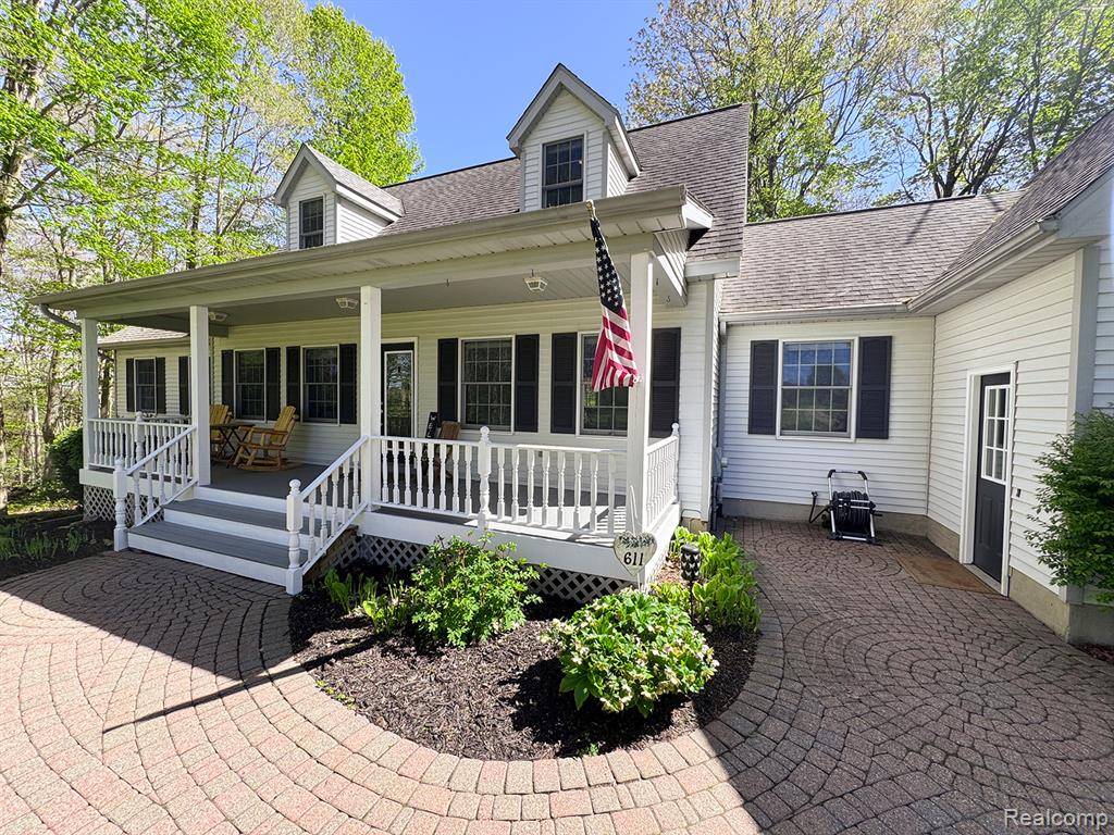 611 Vista Del Sol, Lapeer, MI 48446 — Photo 2