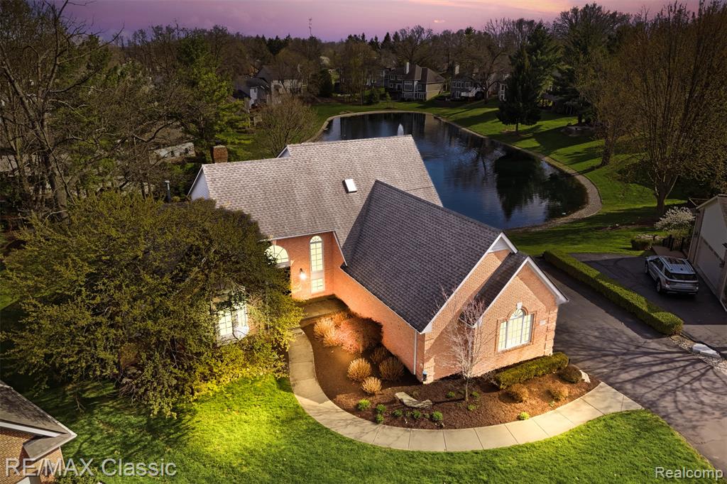 1726 Pondview Lane, Commerce Twp, MI 48382 — Photo 66