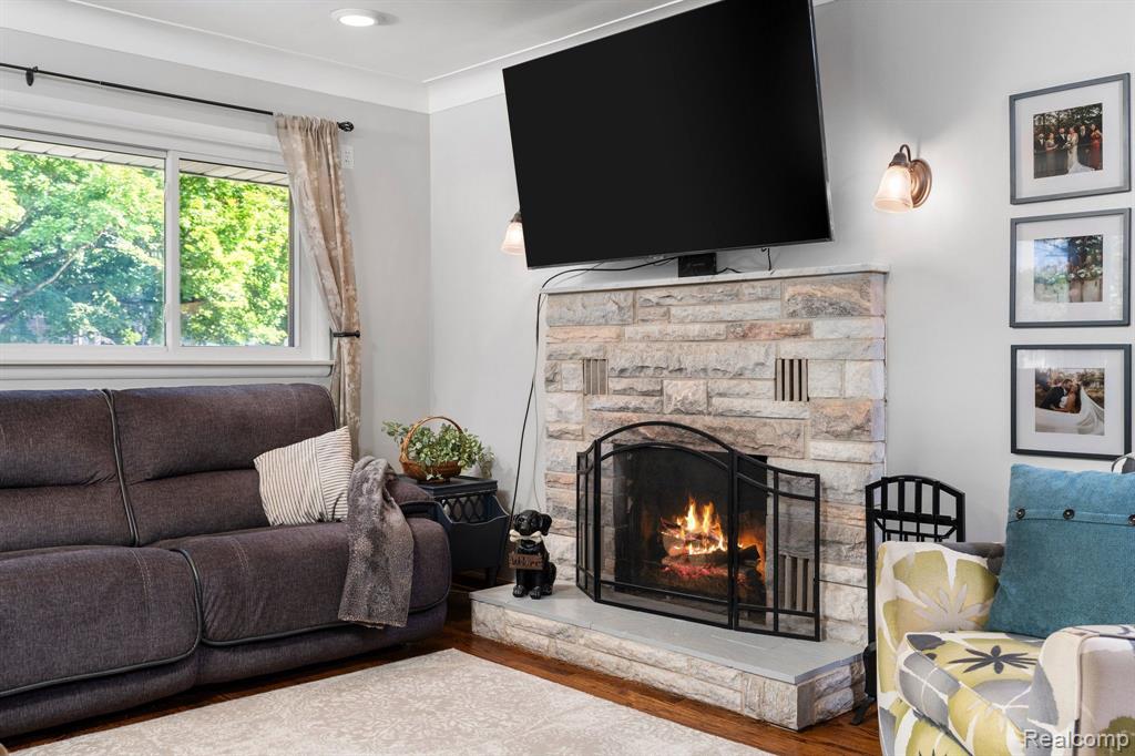 428 N SUMMIT Street, Webberville, MI 48892 — Photo 5