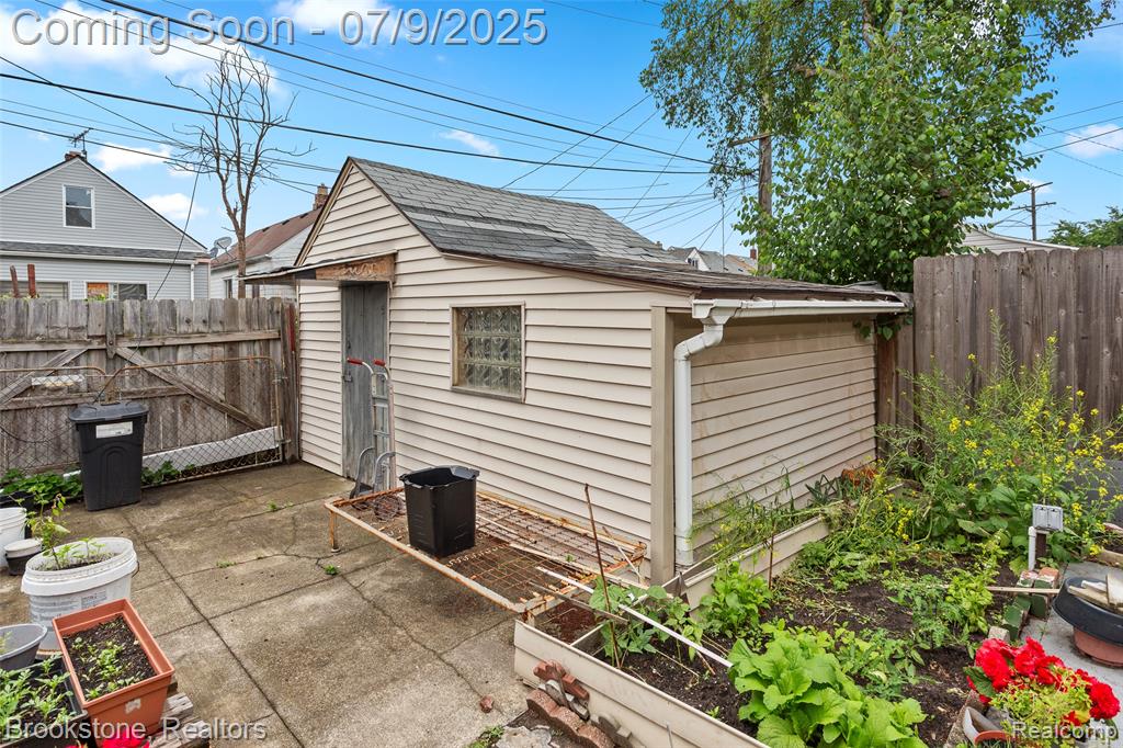 3831 Casmere Street, Hamtramck, MI 48212 — Photo 29