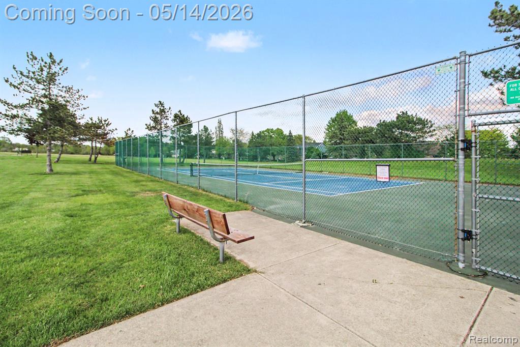 45440 Holmes Drive, Canton, MI 48187 — Photo 32
