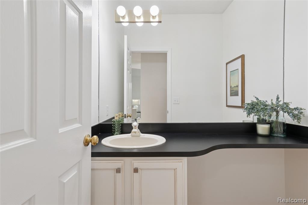 47691 Royal Pointe Drive, Canton, MI 48187 — Photo 23