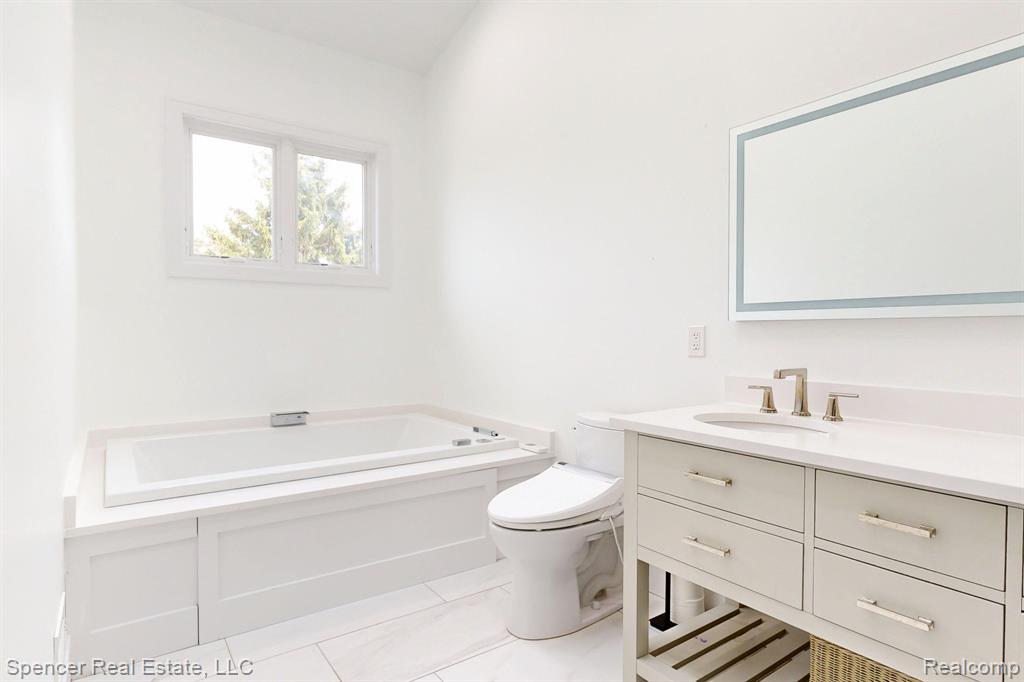571 Dunleavy Drive, Highland, MI 48356 — Photo 28