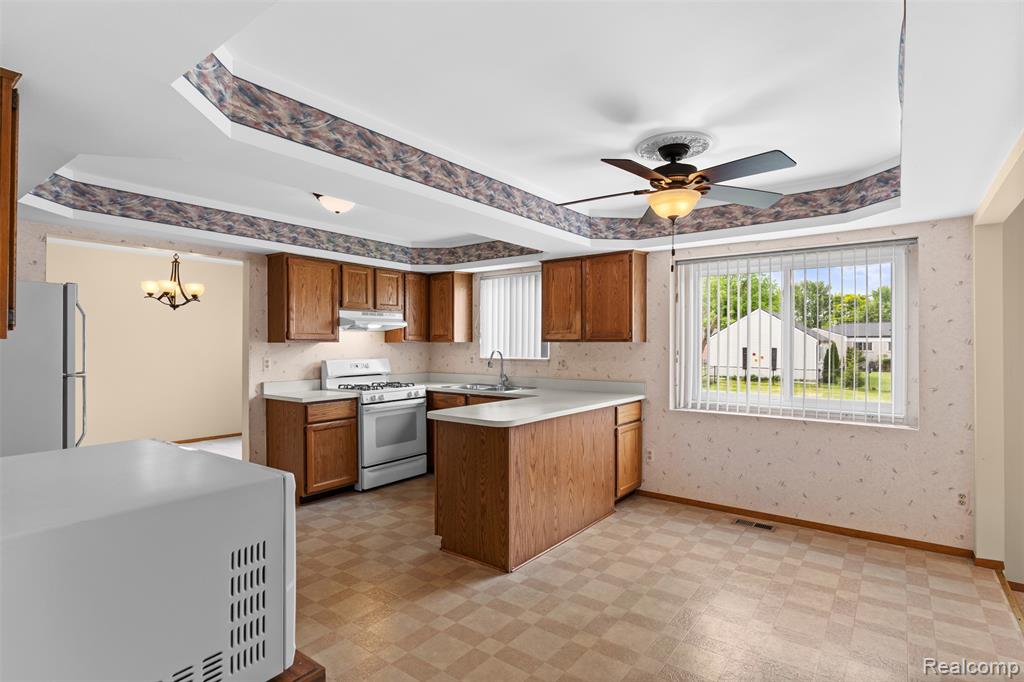 4210 Wingate Drive, Sterling Heights, MI 48310 — Photo 19