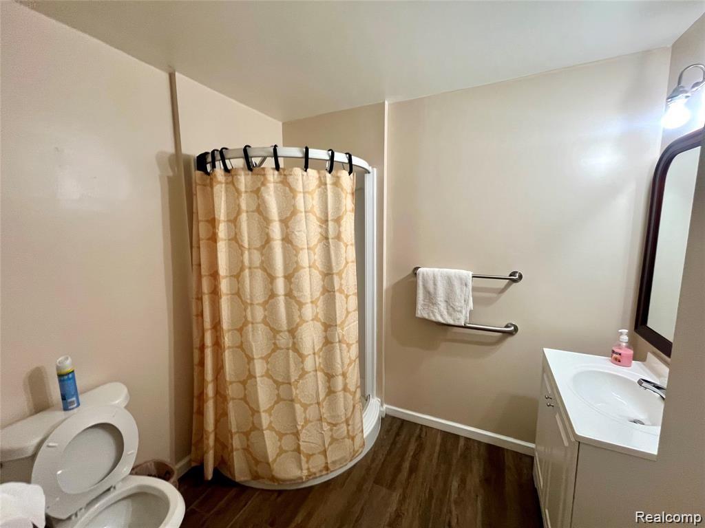 496 E Lovell Drive, Troy, MI 48085 — Photo 16