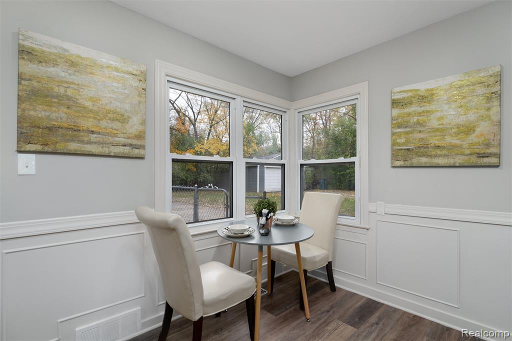 15751 W 14 Mile Road, Beverly Hills, MI 48025 — Photo 7