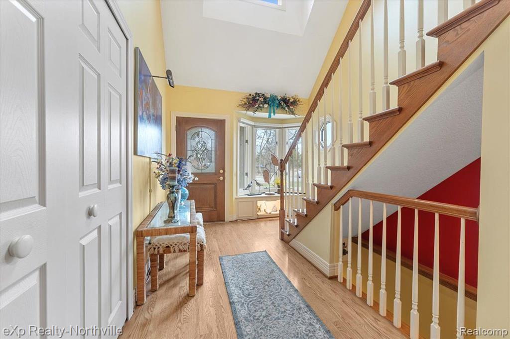 9283 FIRWOOD Road, South Lyon, MI 48178 — Photo 2