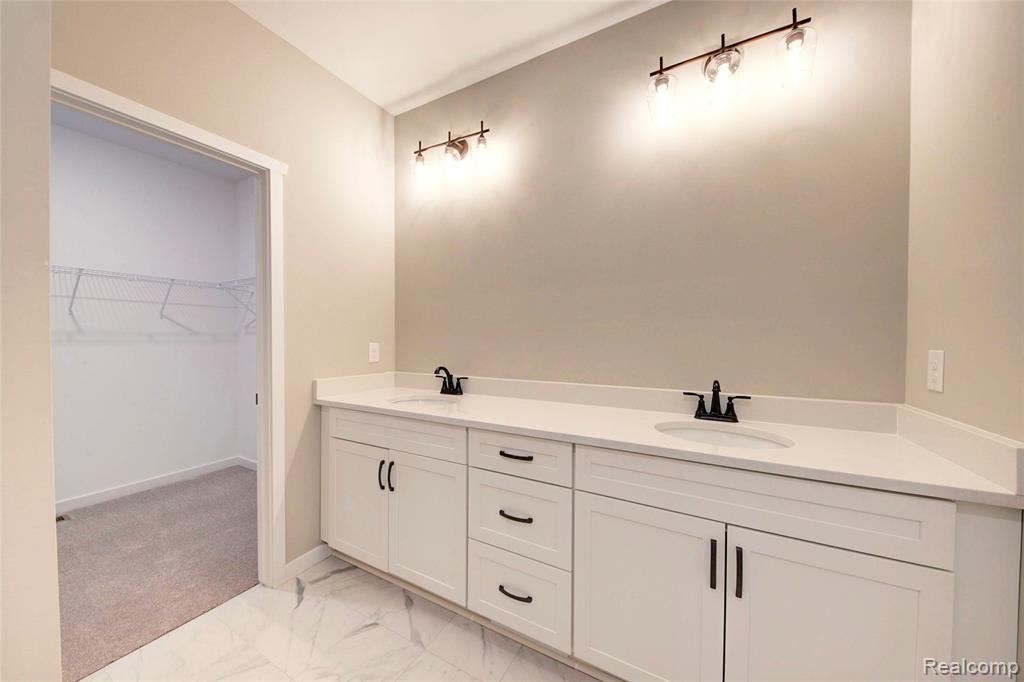 688 Round Rock Drive, Howell, MI 48843 — Photo 43