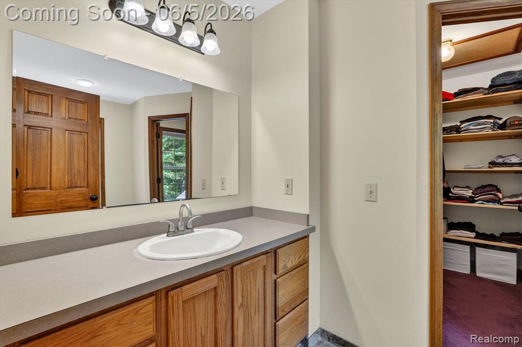 15129 Locust Grove Drive, Byron, MI 48418 — Photo 29