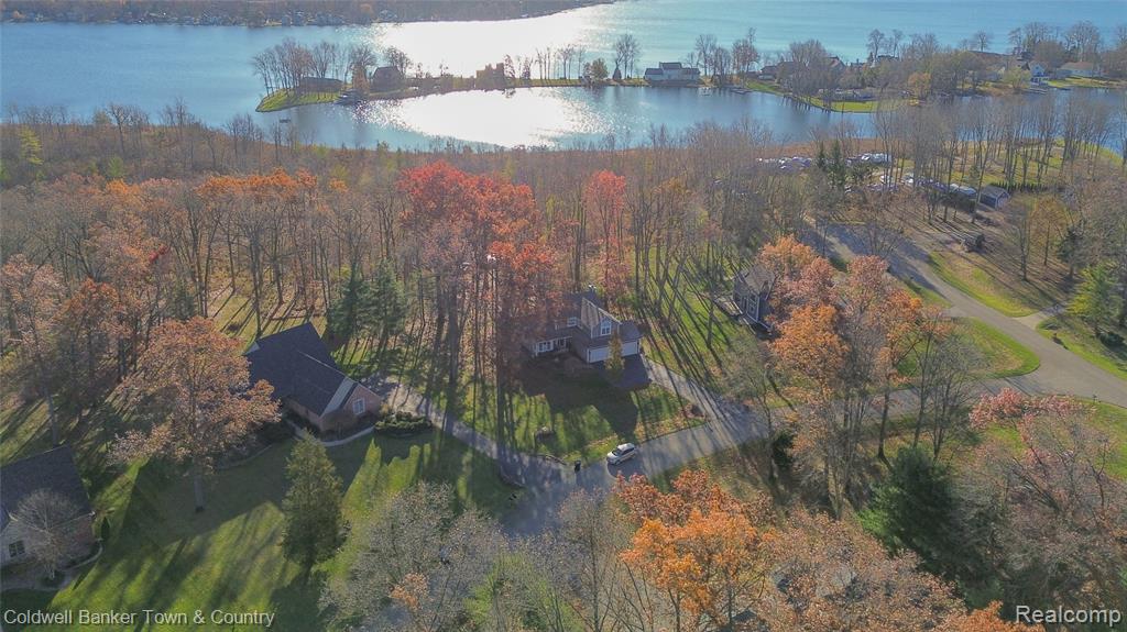 11535 Lancelot Lane, Pinckney, MI 48169 — Photo 8