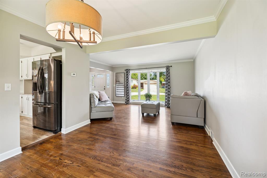 7363 HILLSBORO Drive, Canton, MI 48187 — Photo 11