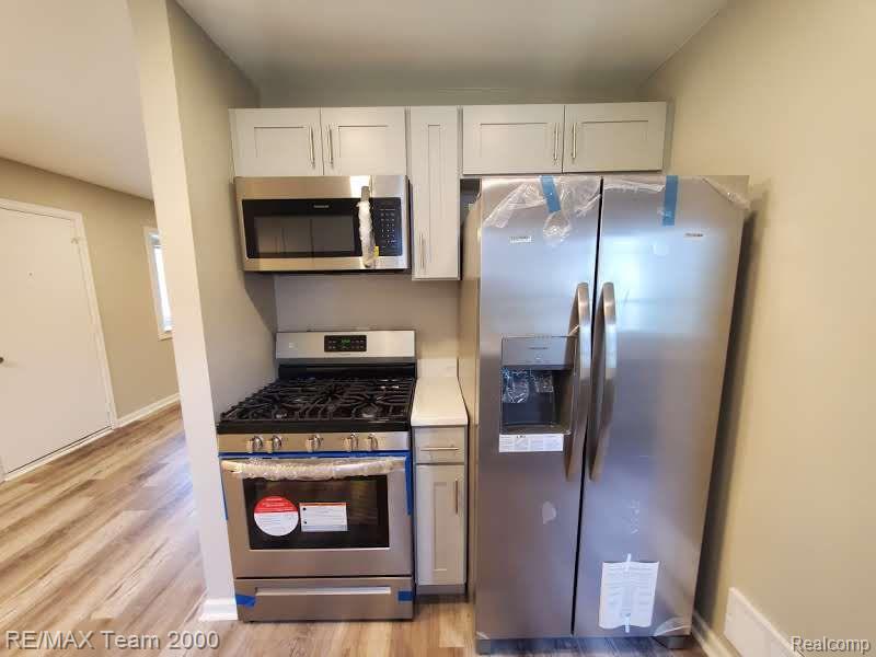 4638 GERTRUDE Street, Dearborn Heights, MI 48125 — Photo 8