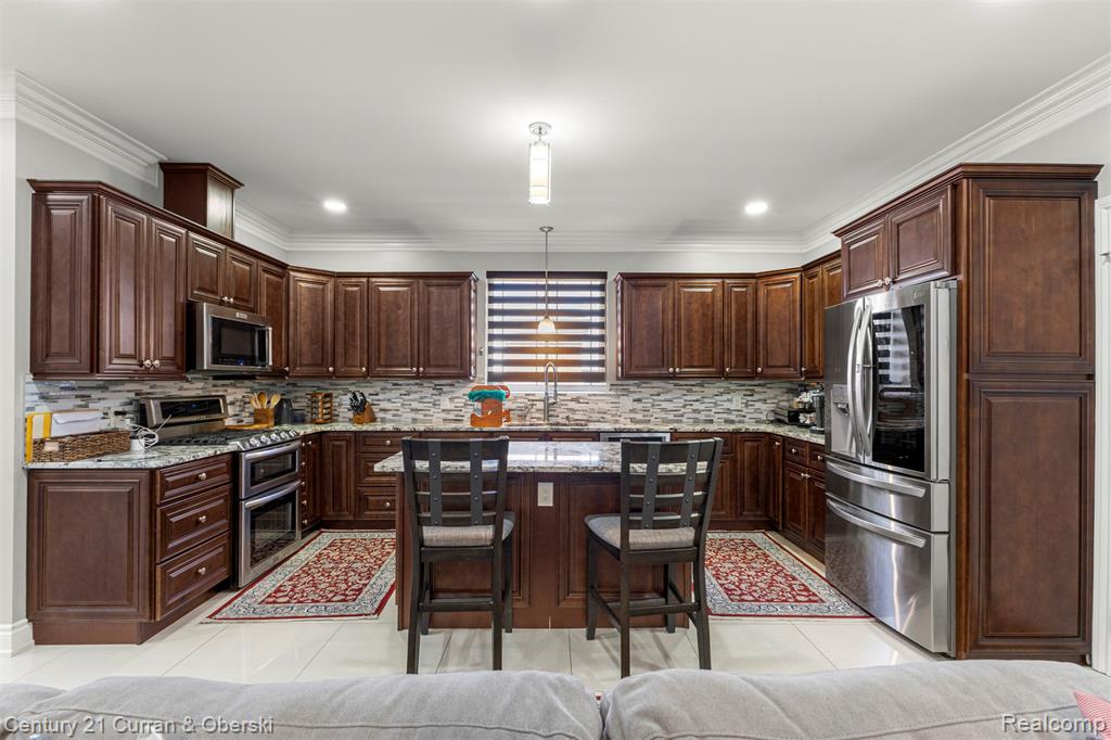6804 Centralia Street, Dearborn Heights, MI 48127 — Photo 15
