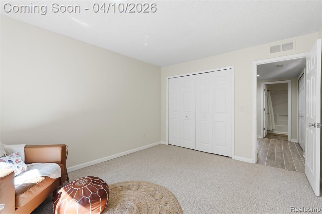 4964 Oak Hill Drive, Waterford, MI 48329 — Photo 20