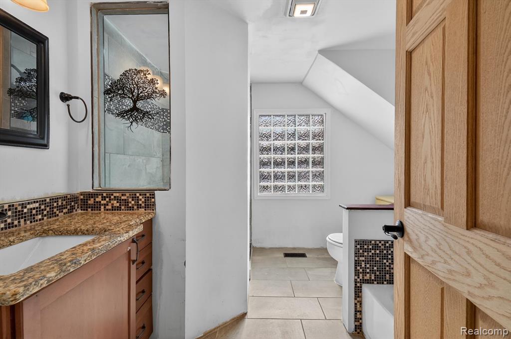 13574 Fairview Court, Van Buren, MI 48111 — Photo 34