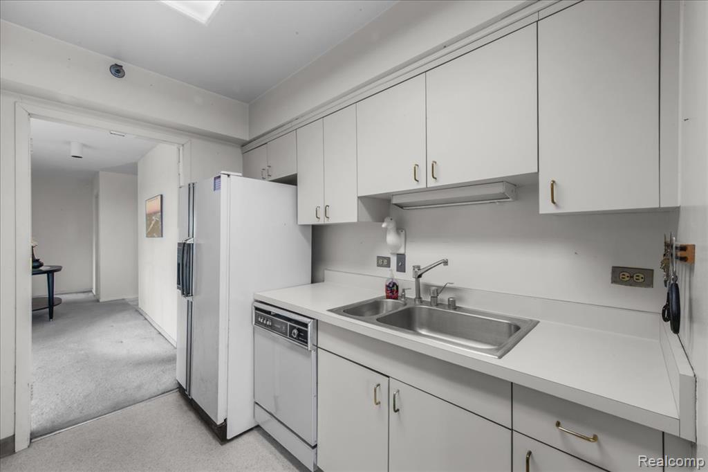5000 Town Center, 3303-3304, Southfield, MI 48075 — Photo 11