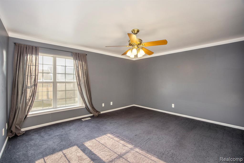 4165 Berkshire Drive, Sterling Heights, MI 48314 — Photo 12