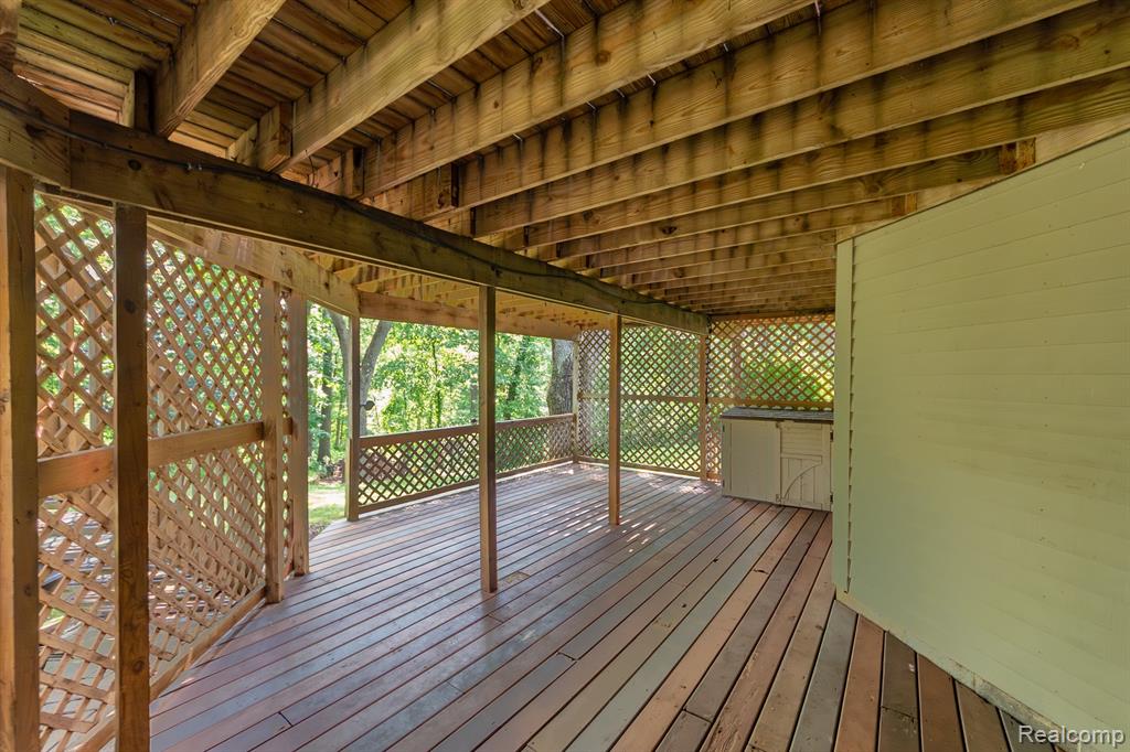 6939 West Ridge Drive, Brighton, MI 48116 — Photo 14