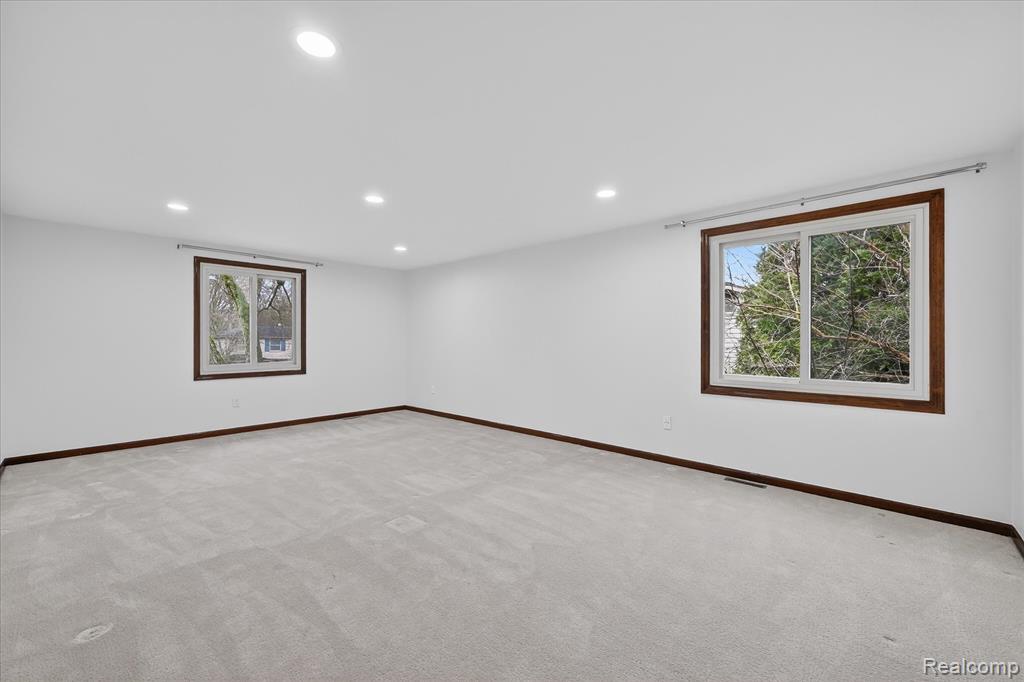 21770 Riverview Drive, Beverly Hills, MI 48025 — Photo 36