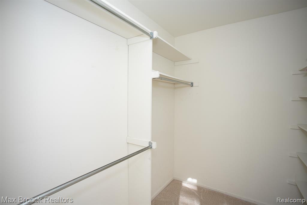 6817 Woodcrest Drive, Troy, MI 48098 — Photo 39
