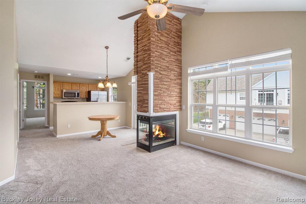670 OLDE ENGLISH Circle, Howell, MI 48855 — Photo 3