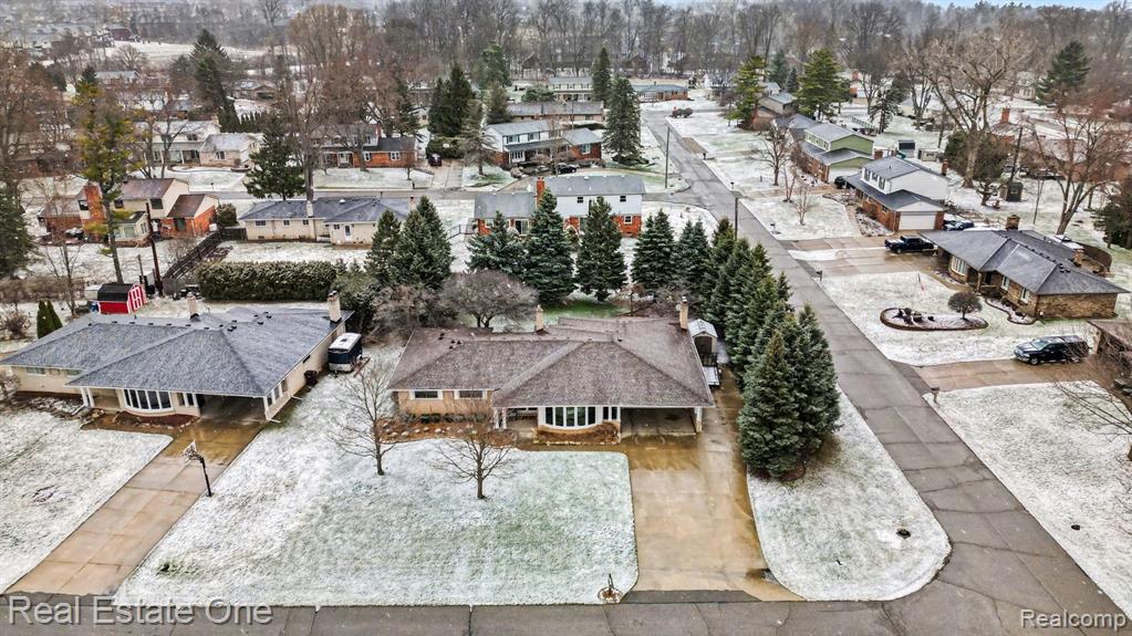 55689 Nocturne Court, Shelby Twp, MI 48316 — Photo 35