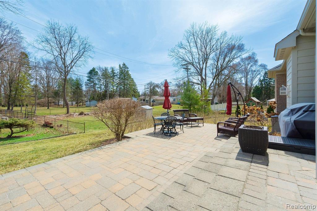 51112 MERRY Lane, Shelby Twp, MI 48316 — Photo 9