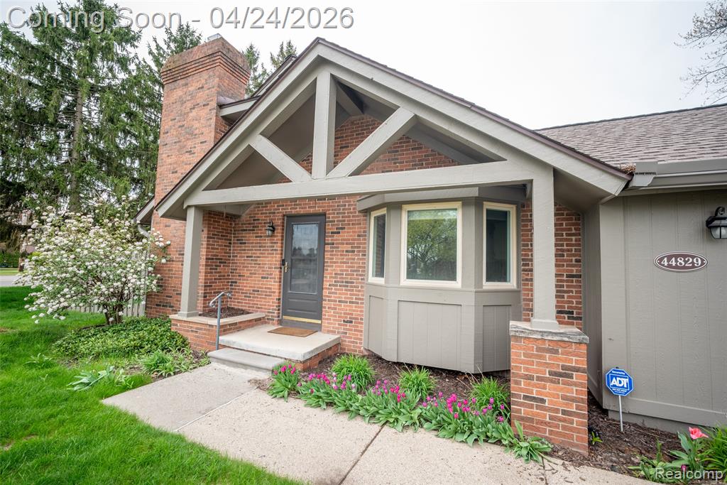 44829 Erin Drive, Plymouth, MI 48170 — Photo 36