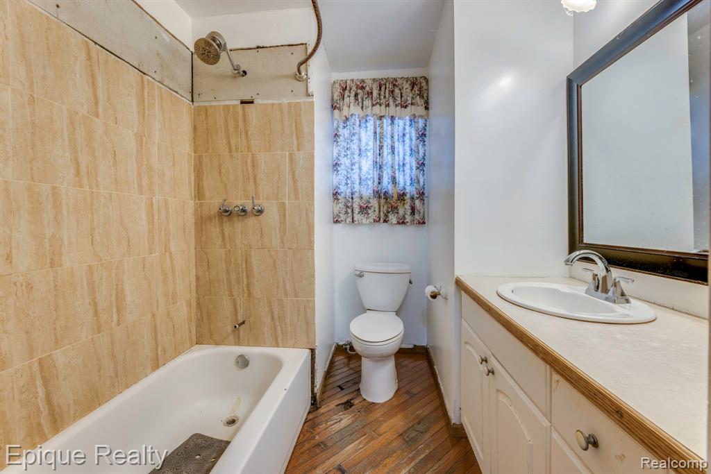 4404 N River Road, Fort Gratiot, MI 48059 — Photo 4