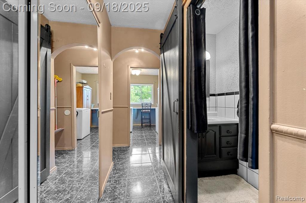 21946 Camille Court, Woodhaven, MI 48183 — Photo 10