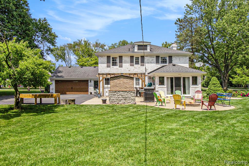 9875 Island Drive, Grosse Ile, MI 48138 — Photo 31