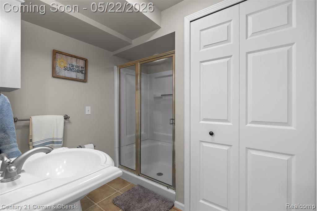 931 S Parkwood Drive, South Lyon, MI 48178 — Photo 31