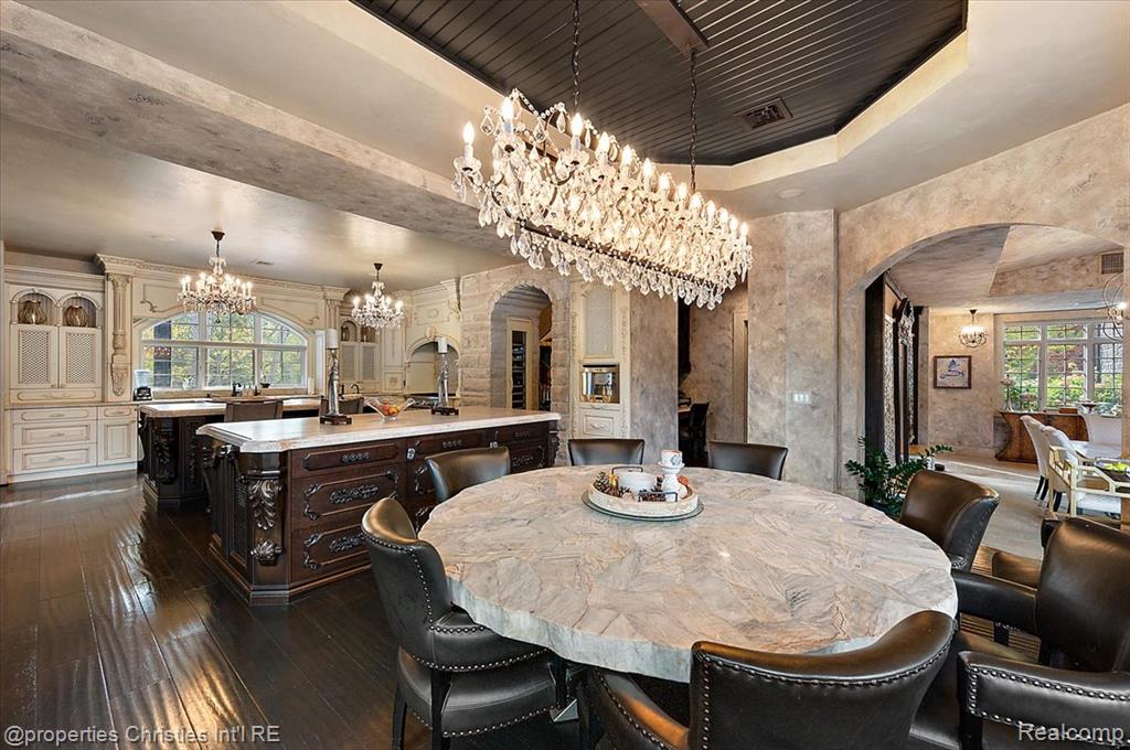 3701 Northwood, West Bloomfield, MI, 48324