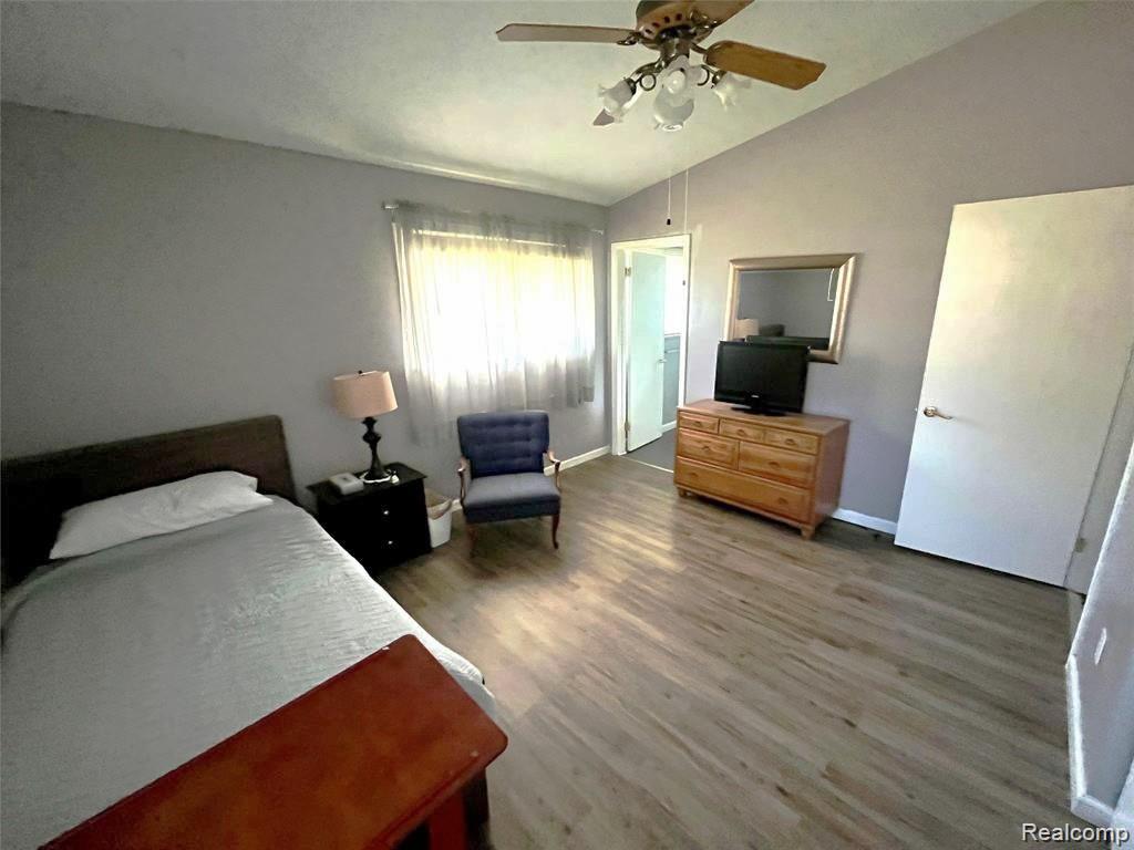 496 E Lovell Drive, Troy, MI 48085 — Photo 11