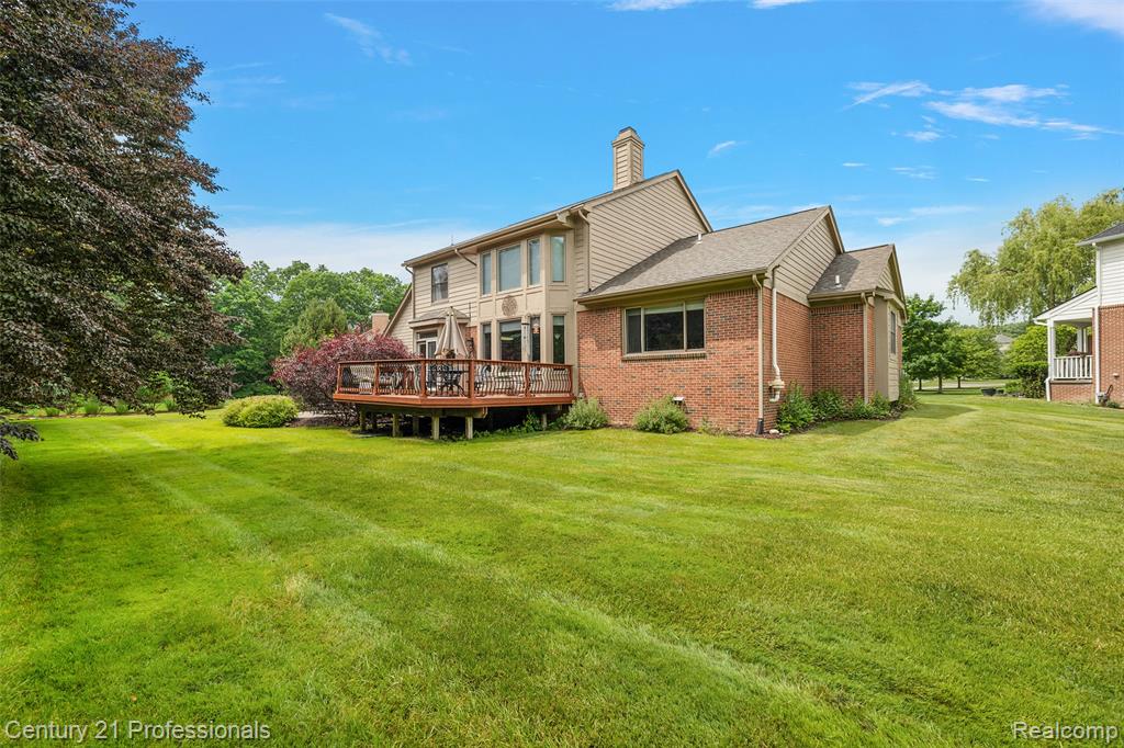 8117 Remington Court, Clarkston, MI 48348 — Photo 32