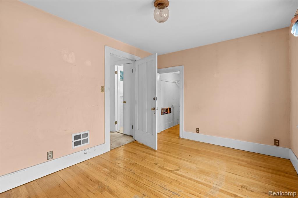 4819 THREE MILE Drive, Detroit, MI 48224 — Photo 22