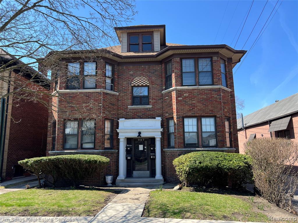 987 #2S Beaconsfield Avenue, Grosse Pointe, MI 48230 — front exterior