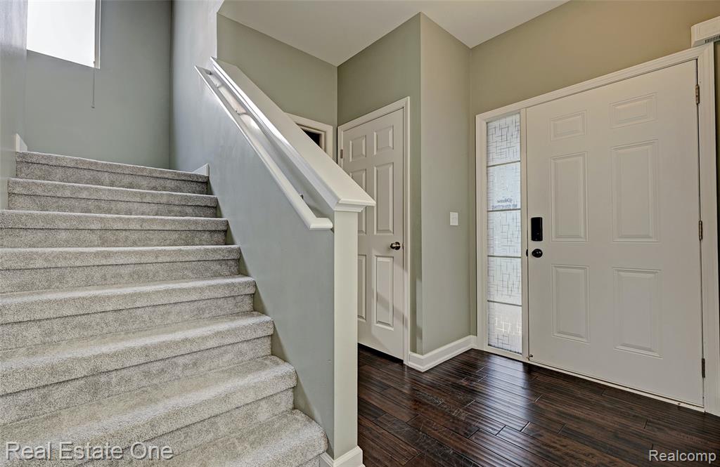 10464 Grandview Drive, Atlas, MI — Photo 9