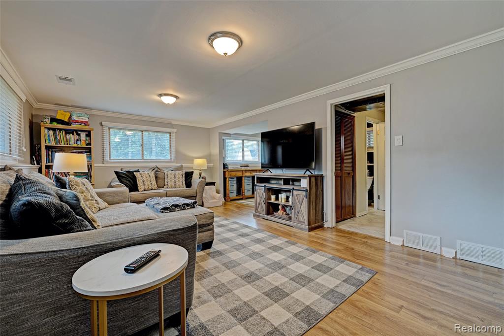 41429 Greenbriar Lane, Plymouth, MI 48170 — Photo 26